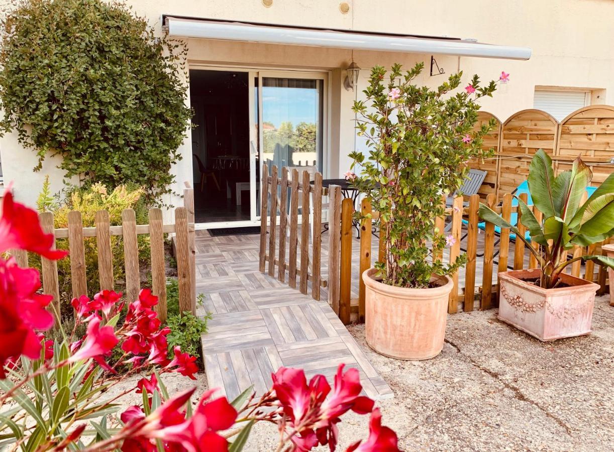 Mas Saint-Ange Bed & Breakfast Lunel  Exterior photo