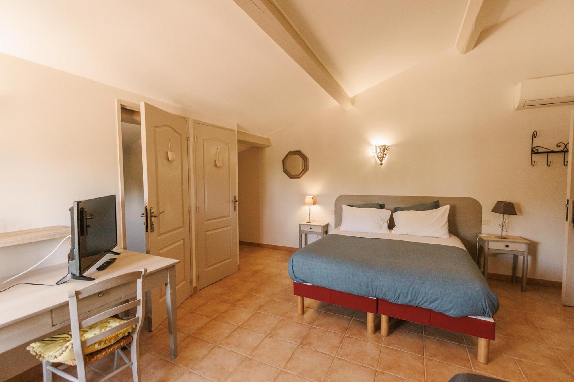 Mas Saint-Ange Bed & Breakfast Lunel  Exterior photo