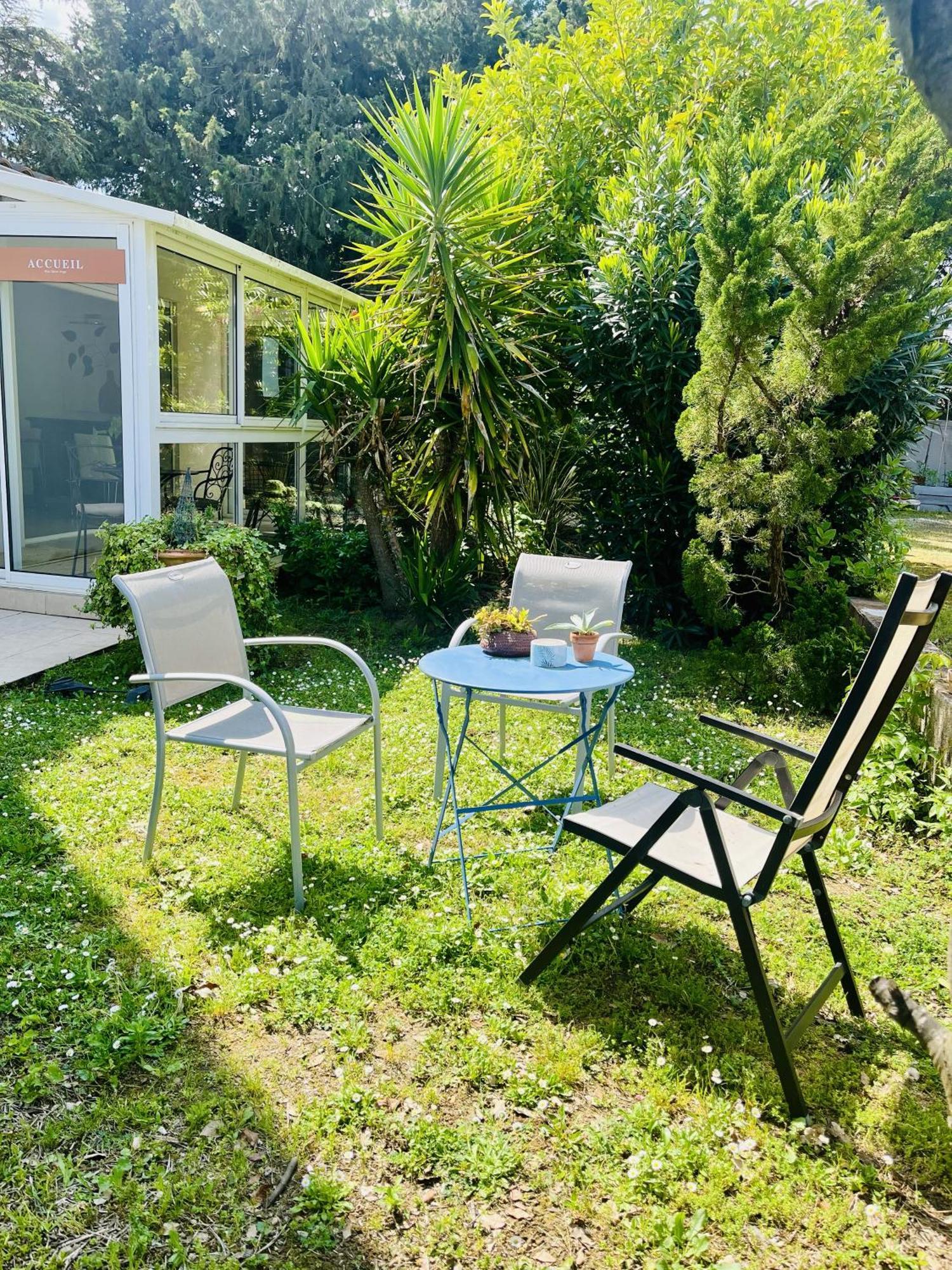 Mas Saint-Ange Bed & Breakfast Lunel  Exterior photo